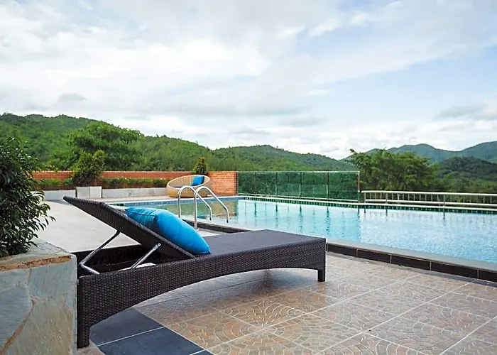 Hotel The Location 3*