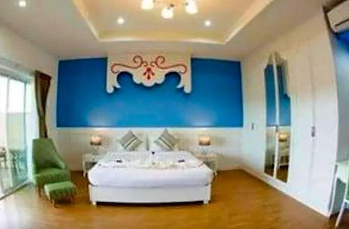 Hotel The Location 3*